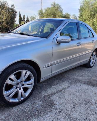 Mercedes C 220