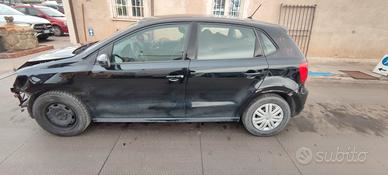 Sportelli sinistri Volkswagen Polo 2015