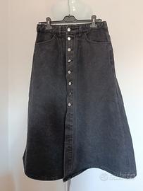 Gonna nera in jeans con bottoni