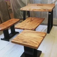 TAVOLINO LEGNO DI ULIVO. 