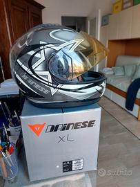 casco per moto e scooter 