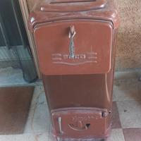 FOCO antica stufa a legna in ghisa 