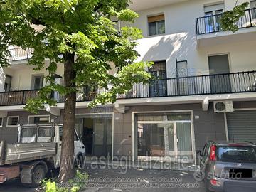 Negozio Modena [A4339739]