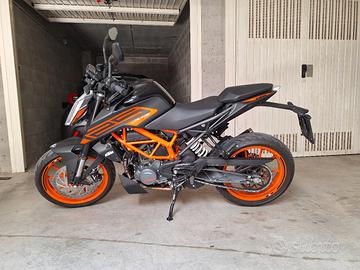 KTM Duke 125