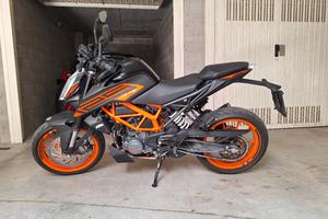 KTM Duke 125