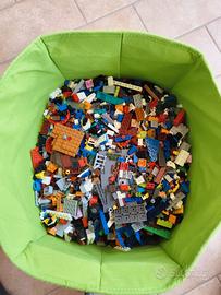 quasi 3 KG di lego QUASI NUOVI