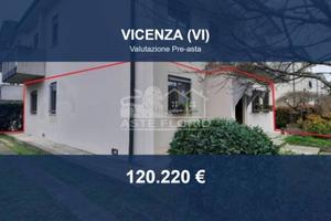 Immobile in asta di 131 m² con box auto a Vicenza