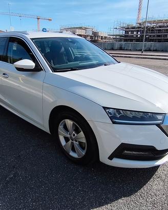 Skoda Octavia G-TEC 1.5 Ambition DSG !!! PERFETTA