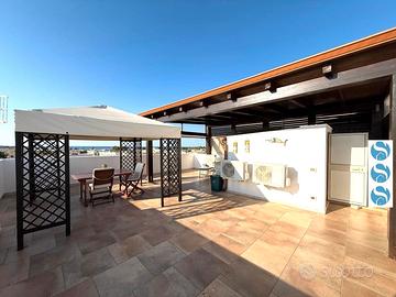 Appartamento Indipendente con Terrazza Vista Mare