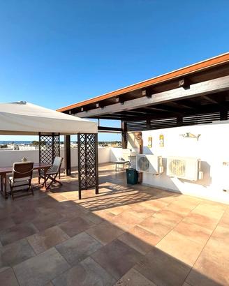 Appartamento Indipendente con Terrazza Vista Mare