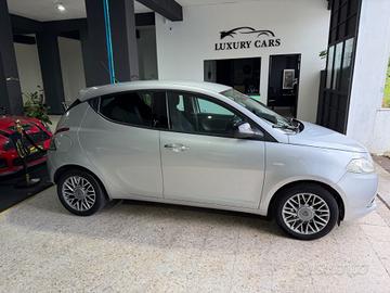 Lancia Ypsilon 1.2 69 CV 5 porte 100 MILA KM
