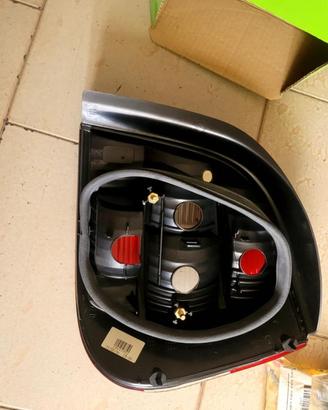 FARO POSTERIORE SINISTRO RENAULT SCENIC