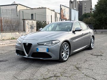 Alfa Romeo Giulia 2.2 Turbodiesel 160 CV AT8 Super