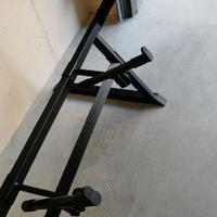 Cavalletto per tastiera