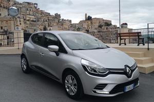 Renault Clio dCi 8V 75 CV 5 porte Moschino Intens
