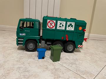 Camion Bruder spazzatura