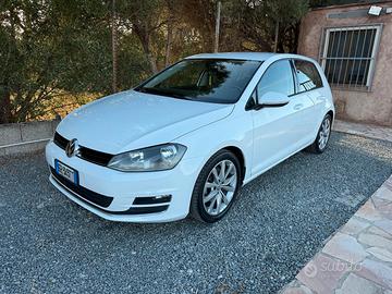 Volkswagen Golf 1.6 TDI DSG 5p. Highline BlueMotio