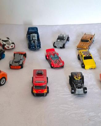 Lotto 12 Macchinine Hot Wheels e Vari Modelli 