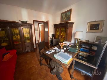 Studio antico rinascimento completo e separato