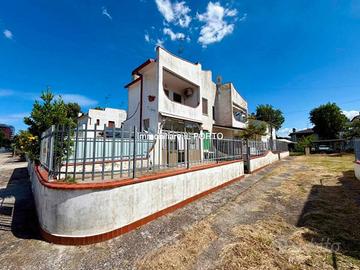 Appartamento di 45 m² con 2 locali e posto auto a 
