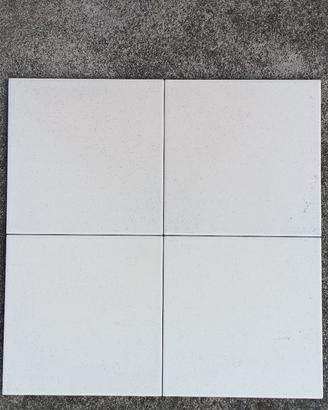 PIASTRELLE. 20 X 20 - mq 150