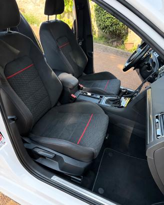 Sedili honeycomb golf 7.5 gti
