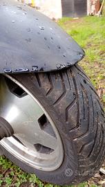 Suzuki Burgman 400 usato  200 euro