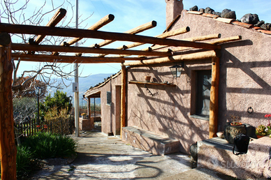 Rustico immerso nei pistacchi di Bronte