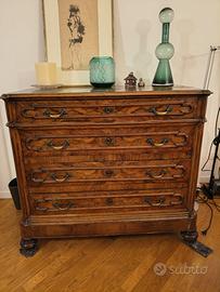 comò antico intarsiato