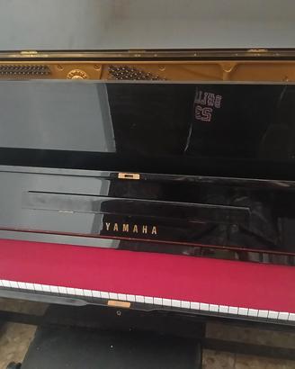 pianoforte a muro