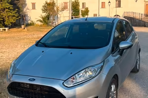 Ford Fiesta 2016 MK7.5 207000km 75cv neopatentati