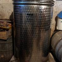 Botte in acciaio inox 300 litri