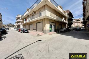 Immobile di 400 m² con 1 locale a Canicattì