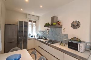 Con terrazza e 2 camere da letto zona Marconi