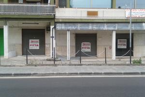 3 Locali commerciali Viale Tavoliello Eboli