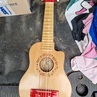 chitarra giocattolo hape