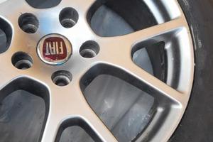 Treno Gomme invernali con cerchioni originali fiat