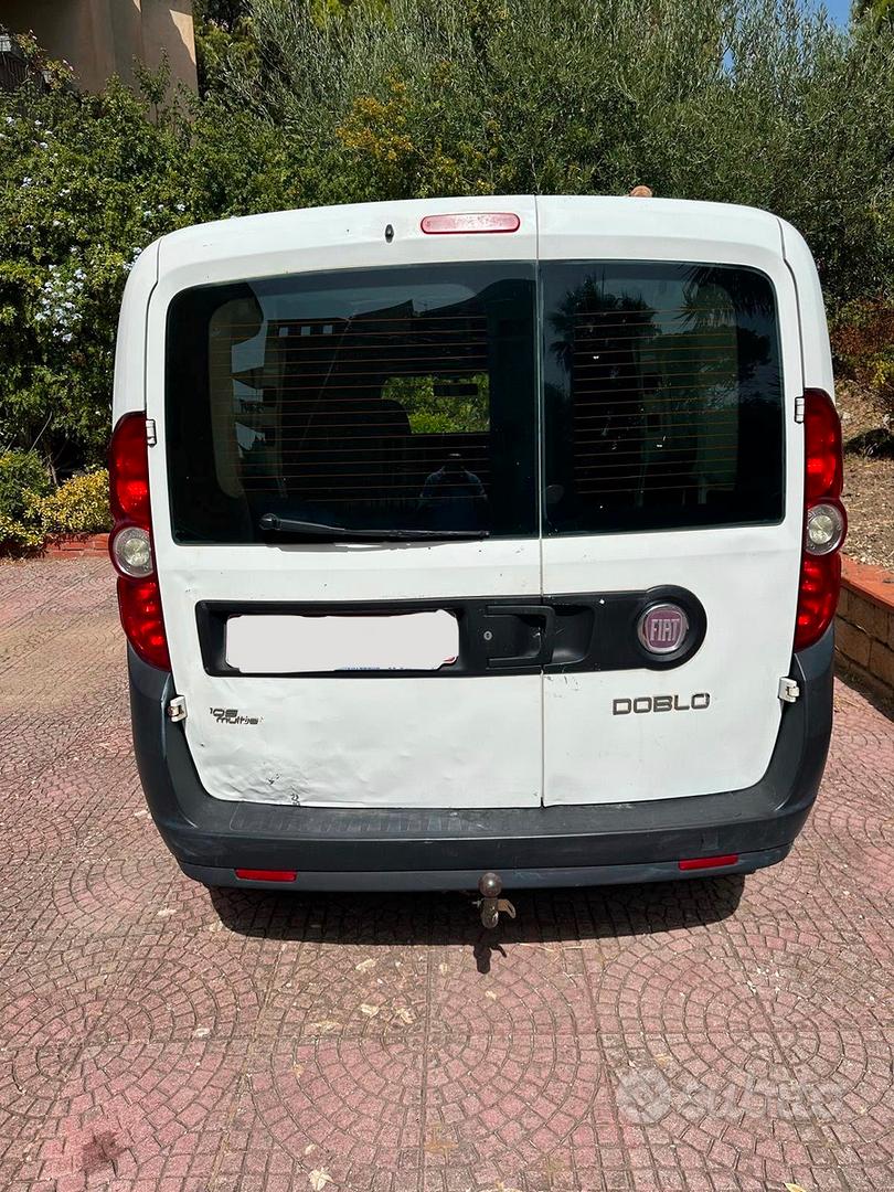 Fiat Doblo 2013 photo 2