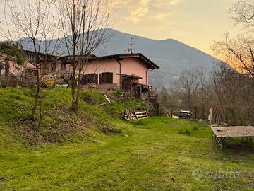 Appartamento di 230 m² con 4 locali e box auto dop