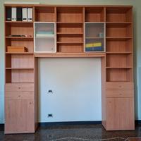 Libreria e mobile ante vetro