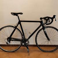 BICI CORSA TELAIO CARBONIO