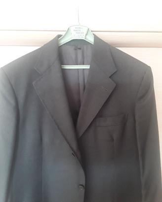 Completo uomo giacca e pantalone.