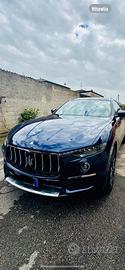 Maserati levante granlusso modello 2021