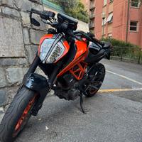 KTM Duke 390 - 2019 - Akrapovic & PowerParts