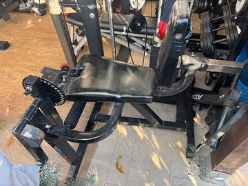 Leg extesion /leg curl a carico libero.