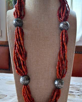 Antica collana tribale
Naga