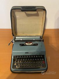 Macchina da scrivere Olivetti Lettera 32