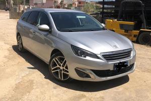 Peugeot  308   1.6 HDI  2015