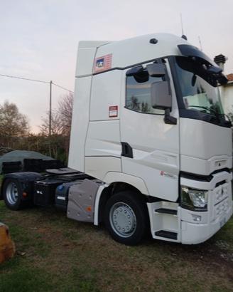 Trattore stradale renault