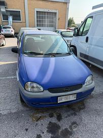 Opel Corsa del 98 benzina
